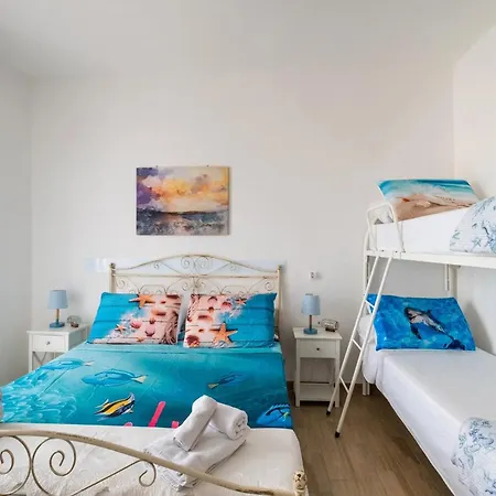 Fronte Mare Gold Escape بيت للعطل Torre Squillace