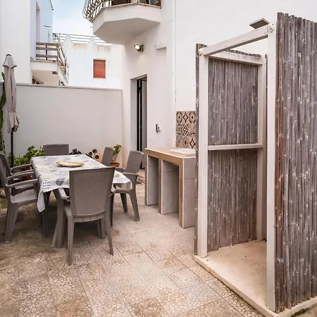 بيت للعطل Fronte Mare Gold Escape *