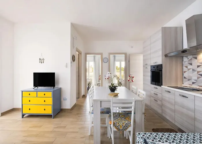 Fronte Mare Gold Escape * Torre Squillace